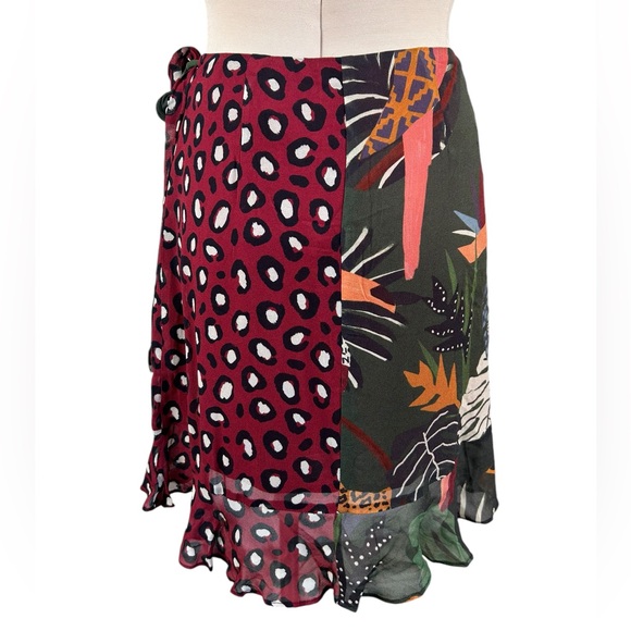 NWT Farm Rio Tropical Print Knee Length Wrap Skirt Size Small Anthropologie - Picture 3 of 12